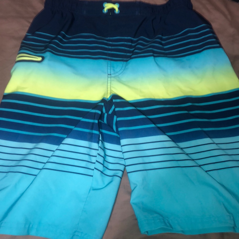 Swimming shorts